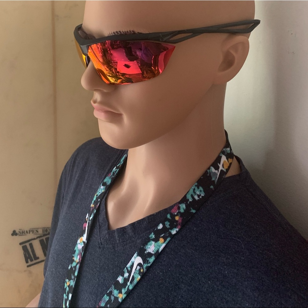 NIKE VAPORWING Men’s Sunglasses Red Reflective